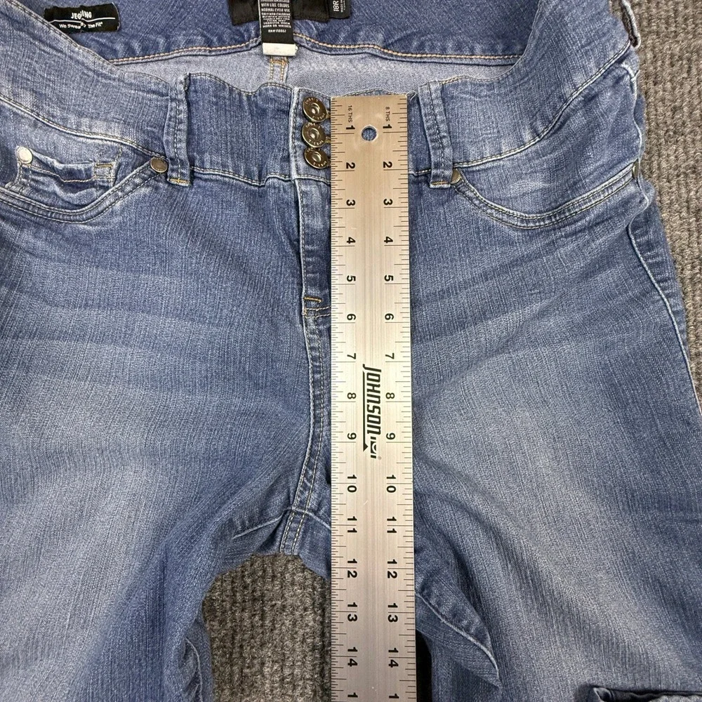 Torrid Denim Womens 18R Medium Wash High Rise Triple Button Stretch Jeggings